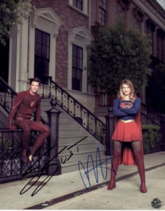 Flash and Supergirl - 2 Signature , The